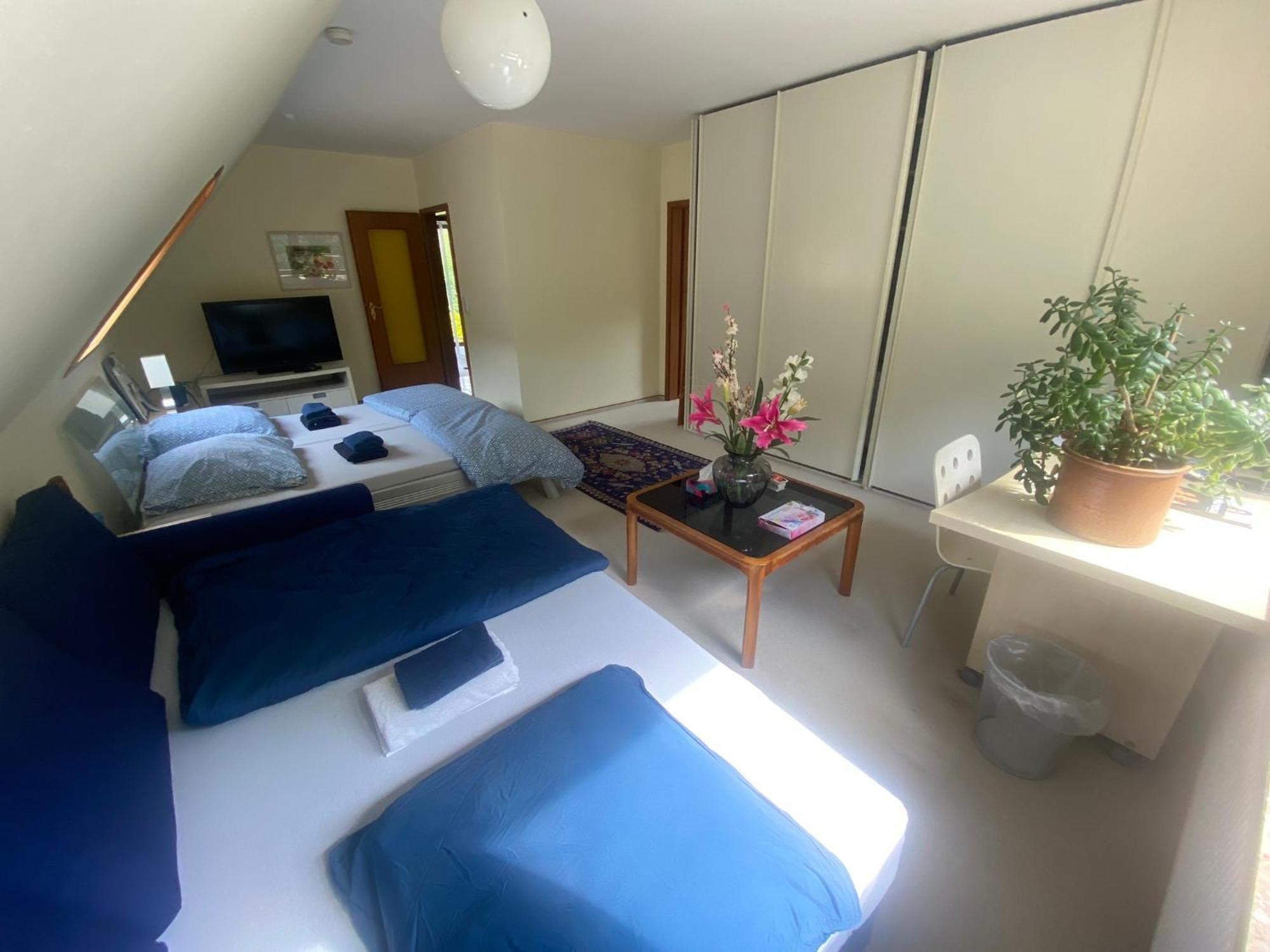 Gartenblick-Oase: Obergeschosswohnung In Hamburg-Harburg Buitenkant foto