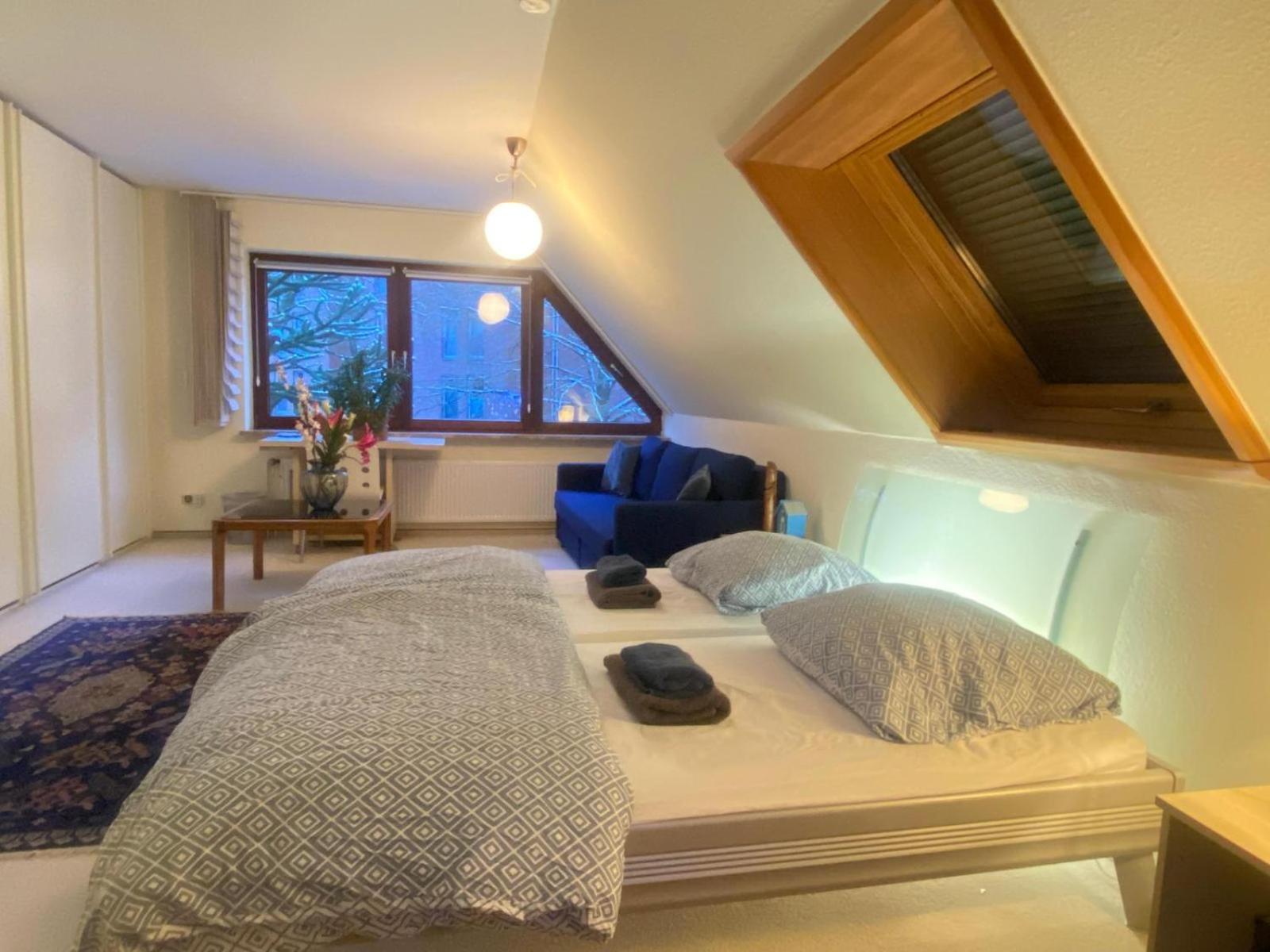 Gartenblick-Oase: Obergeschosswohnung In Hamburg-Harburg Buitenkant foto