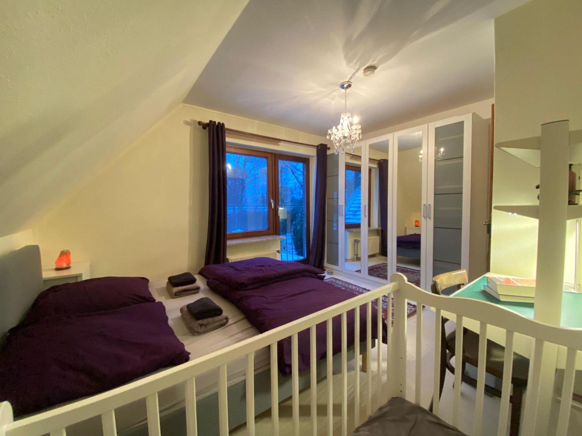 Gartenblick-Oase: Obergeschosswohnung In Hamburg-Harburg Buitenkant foto