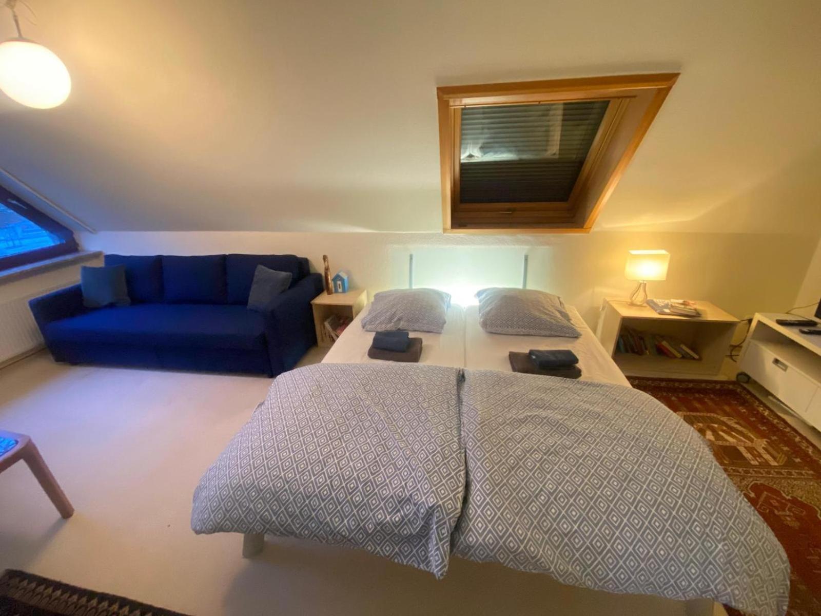 Gartenblick-Oase: Obergeschosswohnung In Hamburg-Harburg Buitenkant foto